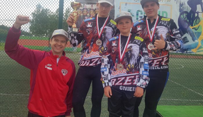 Orzeł z workiem medali. Weterani i kadeci wicemistrzami Polski!