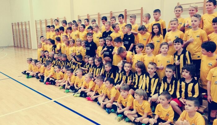 Jutro start największego turnieju halówki dla dzieci