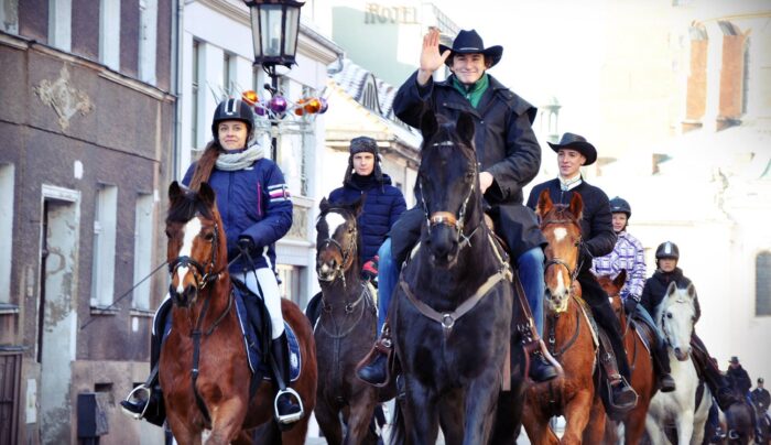 Tradycji stanie się zadość. Koniarze znów opanują Rynek