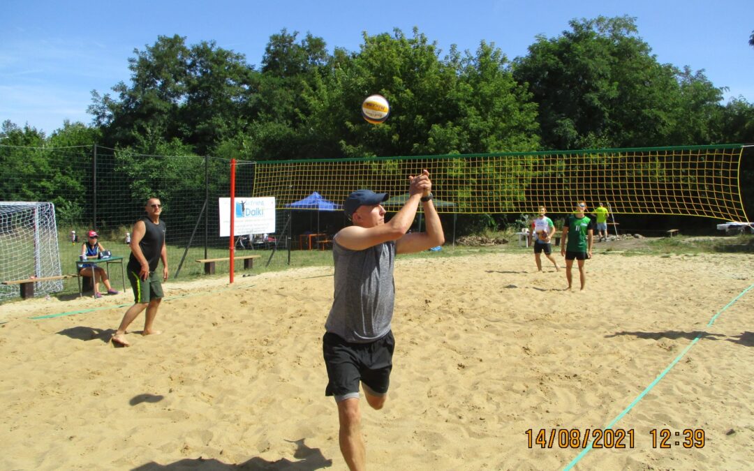 Turniej Siatkówki Plażowej i Piknik Rodzinny na Dalkach