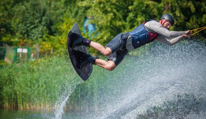 Deski fruwały na Łazienkach