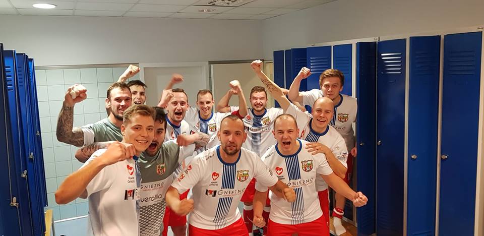 44953655_251182122240522_8728941951564382208_n