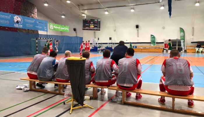 Dwie bramki Sawickiego nie wystarczyły. KS Gniezno przegrał w dramatycznych okolicznościach