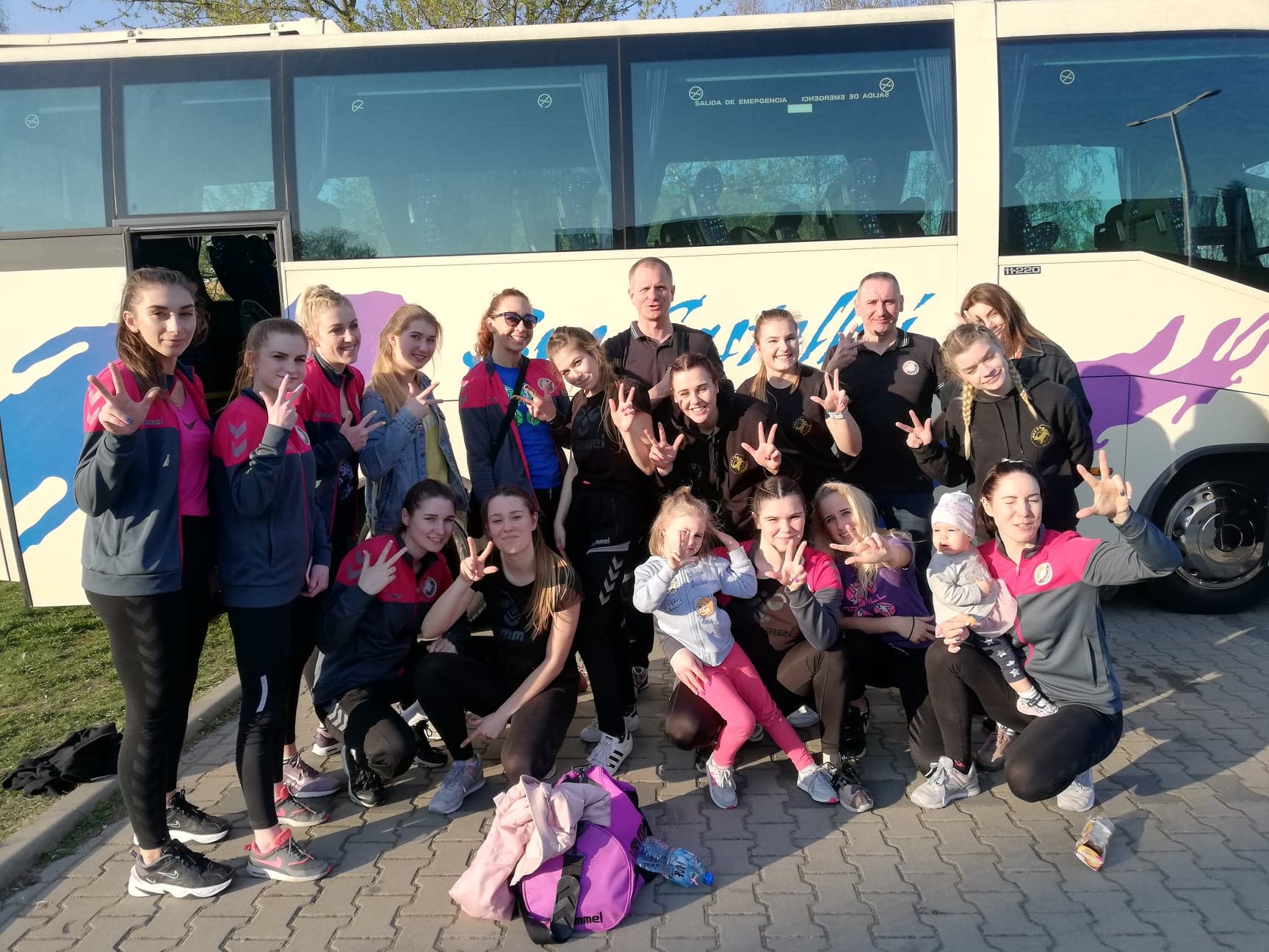 56721500_439292560208095_7743854119479148544_n