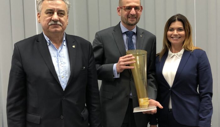 Puchar już czeka. „Chciałbym aby kiedyś wróciło do naszych dziewczyn”