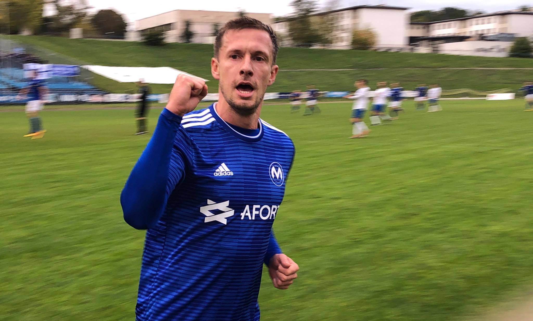 72105162_711359722695987_5323681361473568768_n