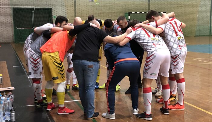 Gra lepsza niż wynik. KS Gniezno przegrał z wiceliderem