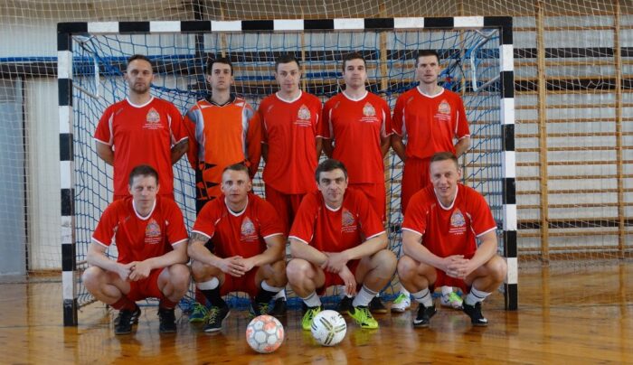 Strażacy z Gniezna najlepsi w turnieju futsalowym