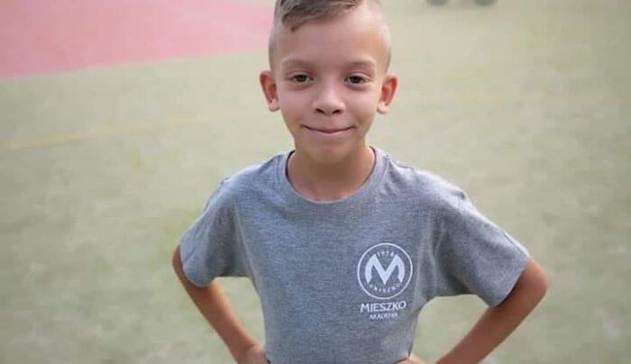 Pomóżmy Fifiemu w najważniejszym meczu jego życia!