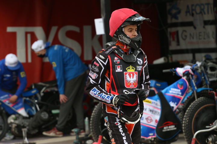 Mirosław Jabłoński” „Przestańcie…”