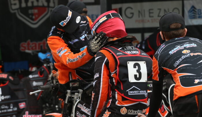 Stan Jabłońskiego ciągle bardzo ciężki. „To były milimetry”