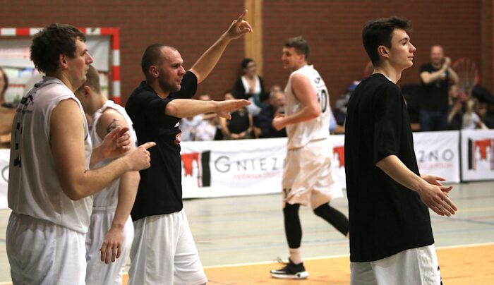 3-krotny Mistrz Polski na drodze koszykarzy MKK. Będzie relacja LIVE!