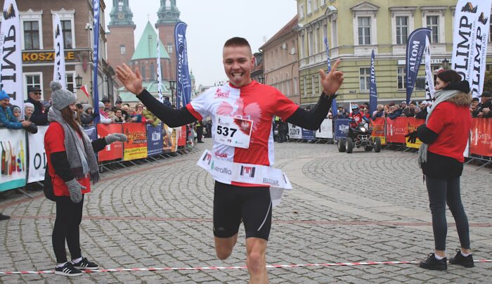 Damian Sitarz z Mogilna zwycięzcą V Biegu Niepodległości