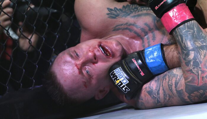 Imponująca Kapsa Meble: Slugfest 17!