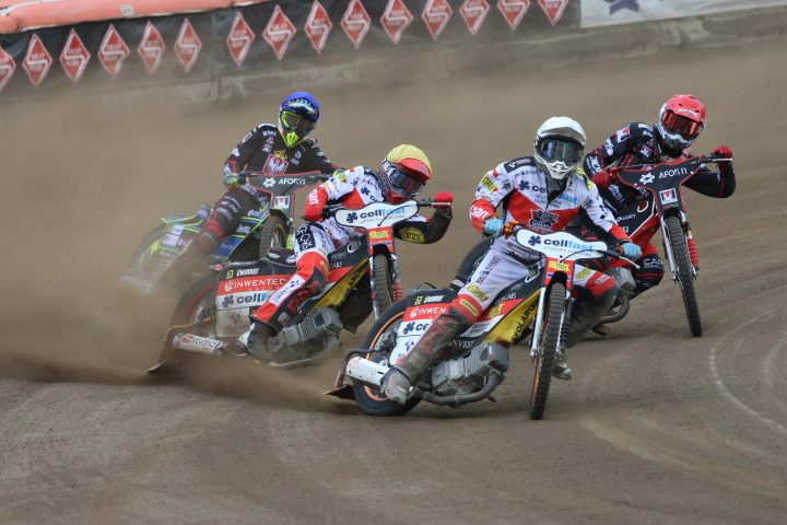 Ostre dyskusje w parkingu. „To wszystko było niepotrzebne”