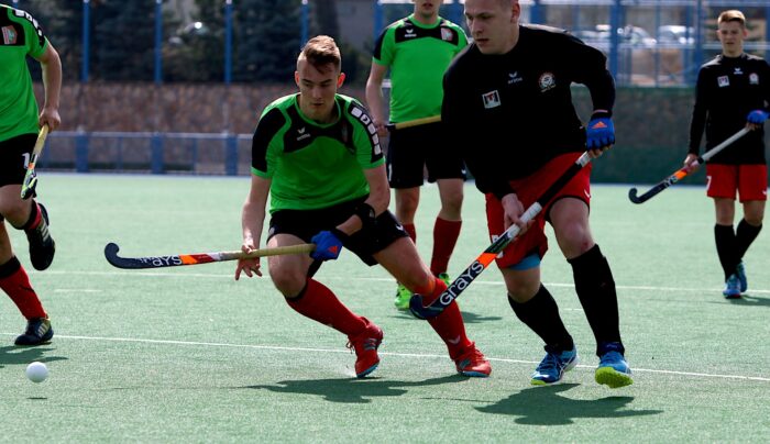 Start wygrywa po meczu walki