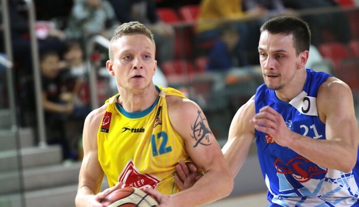 Mikołajkowy koncert Sklepu Polskiego MKK. Lider na kolanach!