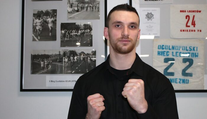 Gnieźnianin w turnieju na gołe pięści! 