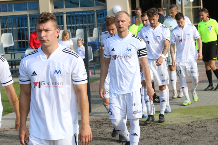 Świetny debiut „Koniasa” i wygrana z Victorią