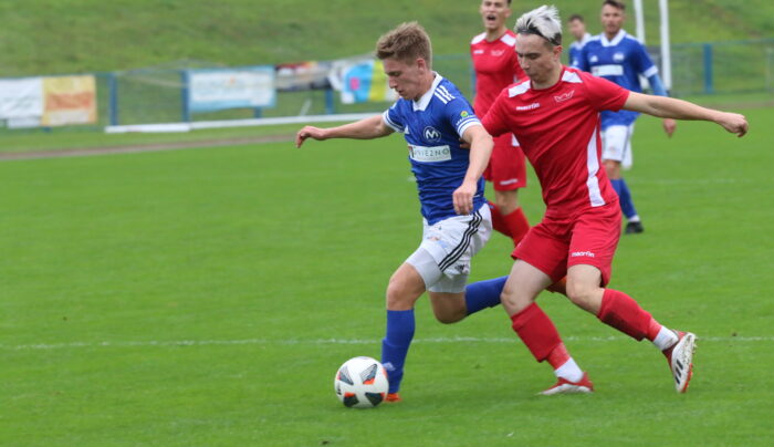 Błyskotliwie strącili Koronę (relacja)