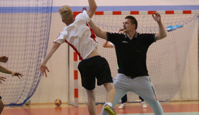 Reprezentant Polski trenował gnieźnieńskich szczypiornistów