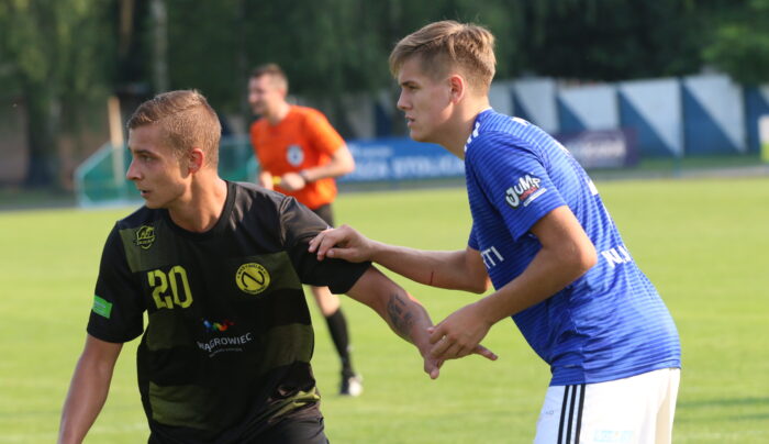 Mieszko bez stylu i pomysłu. Nielba lepsza o trzy klasy (relacja)