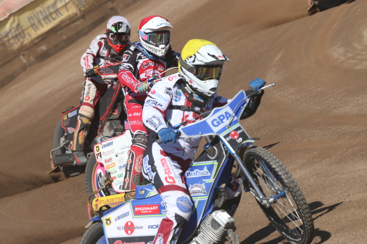 Telenowela z torem trwa w najlepsze