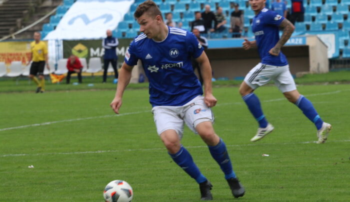 Ex-mieszkowiec załatwił biało-niebieskich