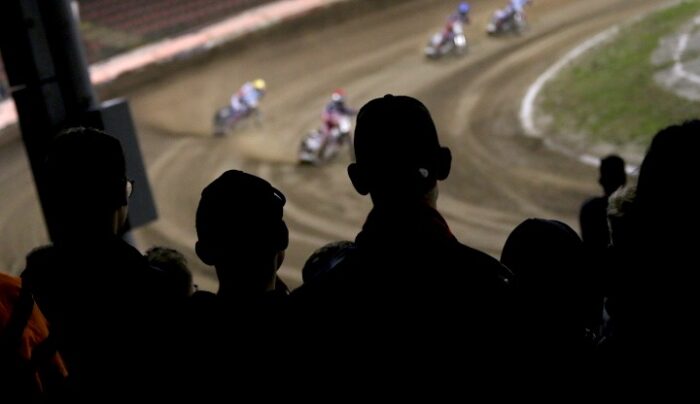 Kibice podzieleni Jabłońskim. „Tak głośno o transferze nowego spikera?”