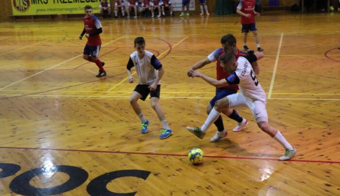 W Trzemesznie ciekawie od samego początku