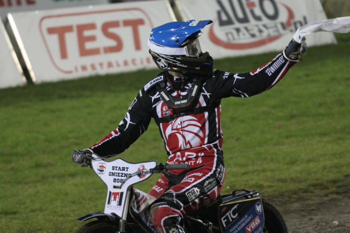 Jeden sponsor strategiczny? Mało! Start nie zatrzymuje się!