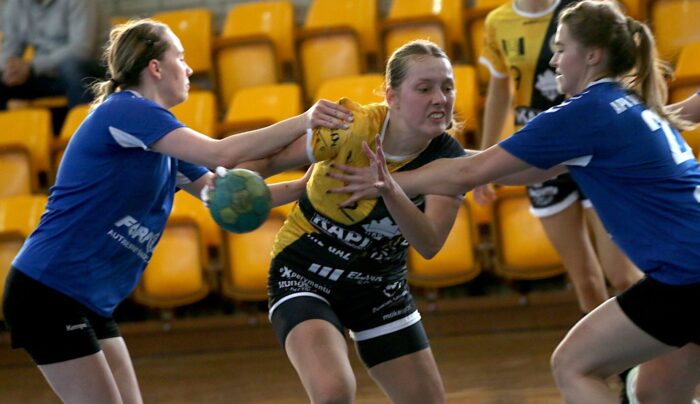 Kapi Meble MKS PR II Gniezno – APR Świdnica (galeria)