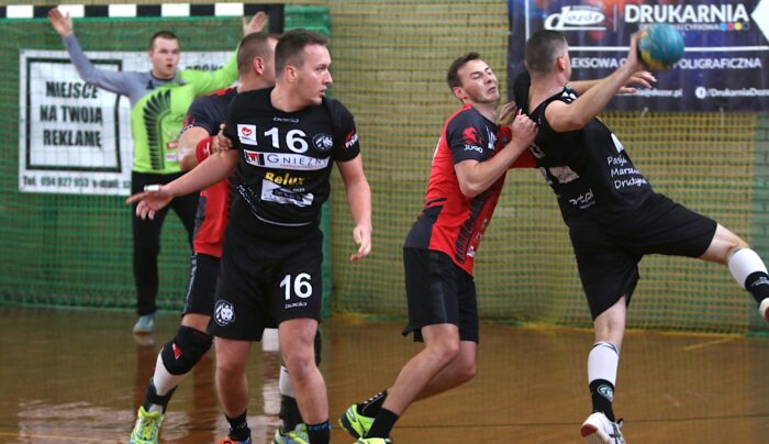 „Wilki” pokazały kły, ale zwycięstwa nie wydarły (relacja+galeria)