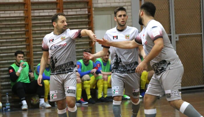 Ten okręt idzie na dno. „Druga liga zajrzała nam w oczy”