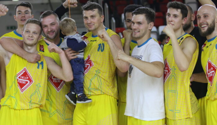 Kosmiczny Szydłowski zapewnił MKK zwycięstwo we Władysławowie!