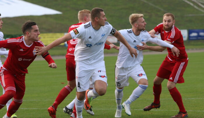 Kibice Mieszka tracą cierpliwość. „Tyle czasu mija, a komentarza brak. Cyrk!”