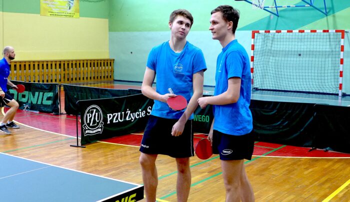 Zwycięstwo i remis na początek sezonu tenisistów Stelli