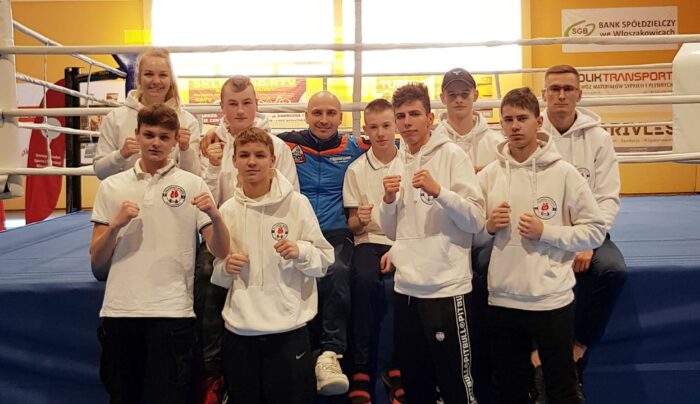 Dobre walki gnieźnian, chociaż niektórzy pojechali na wycieczkę