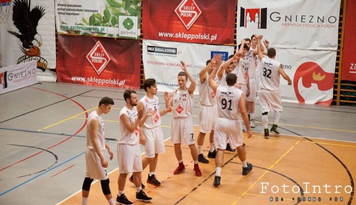 Oglądaj transmisję z wyjazdowego meczu Sklepu Polskiego MKK Gniezno