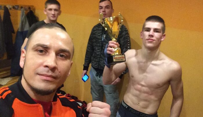 Triumf Szymona Karolczyka w Pniewach!