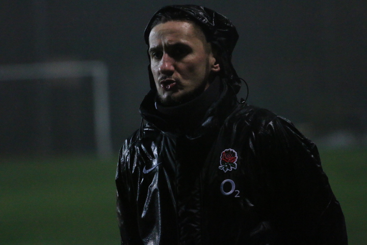 3AF0F68E-7C46-4ABE-B32B-09796C039477