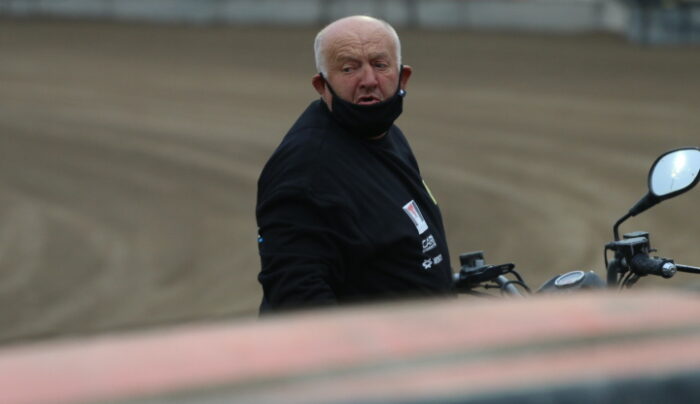 Dziś bez ścigania. Zawodnicy przegrali z torem