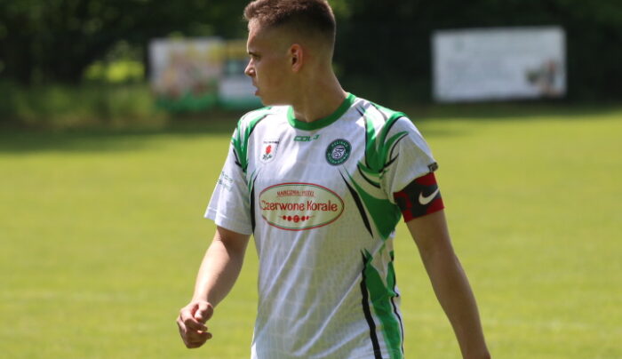 Pelikan szuka wzmocnień na Facebooku