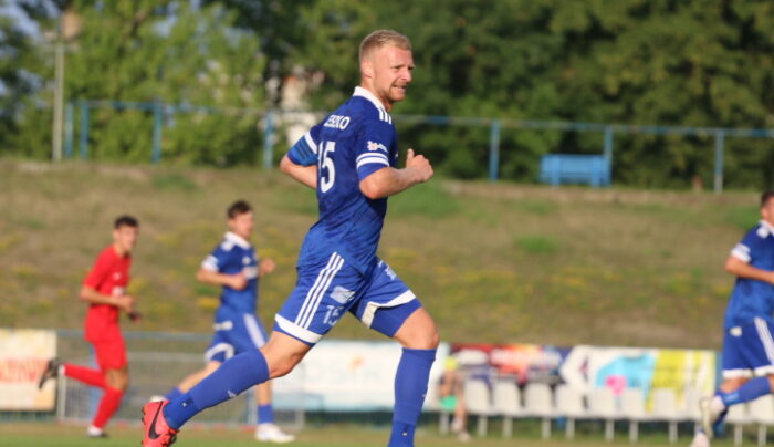 Mieszko sprowadzony na ziemię przez Centrę