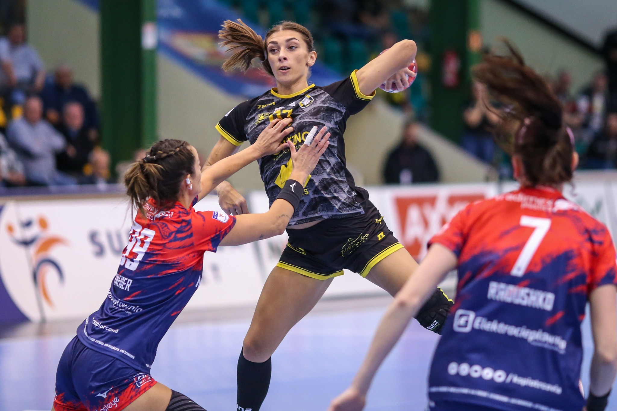 307213906_902352987811250_4285954741504890789_n