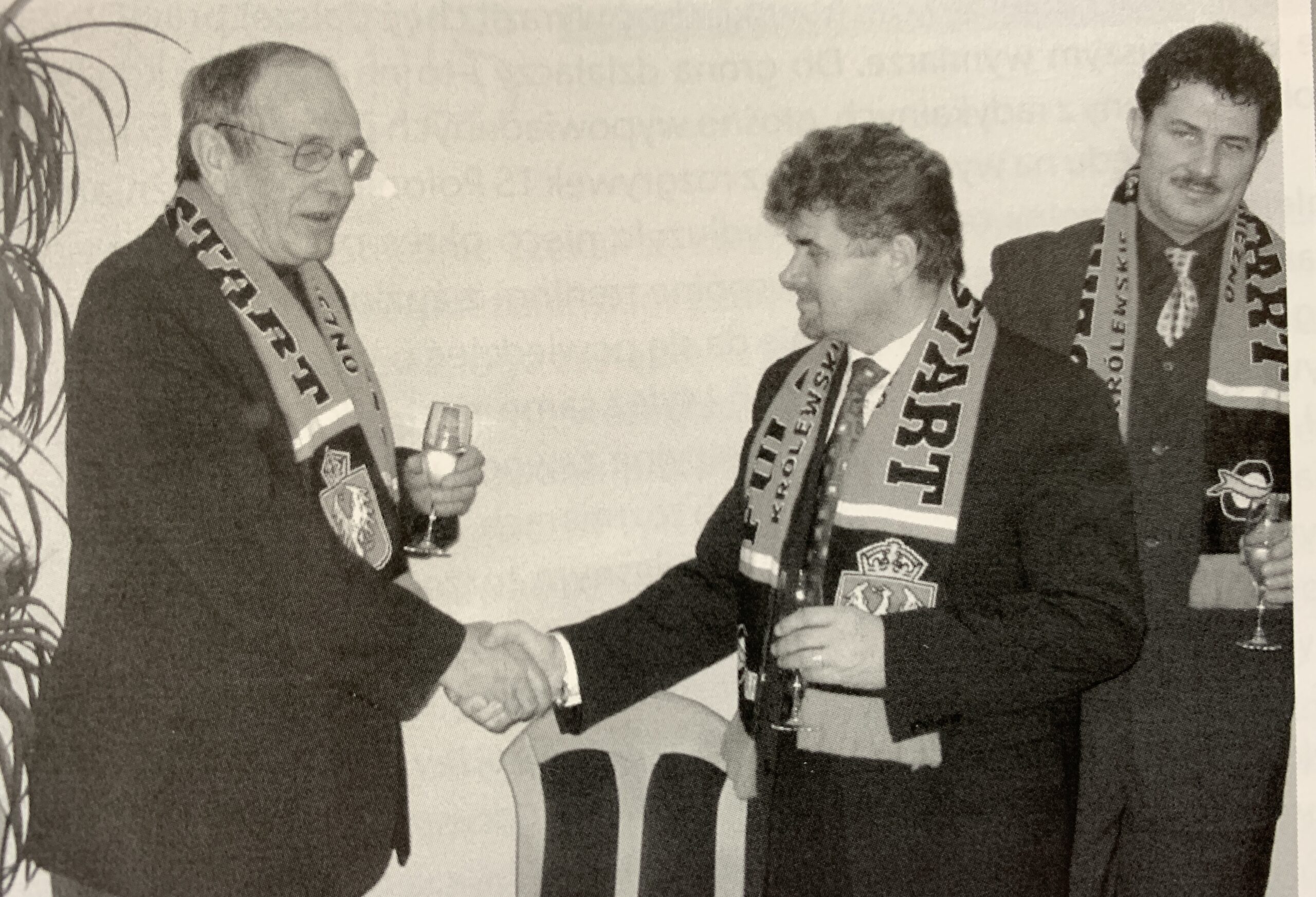 5249EB40-8819-4739-B5FE-D1C78F255205