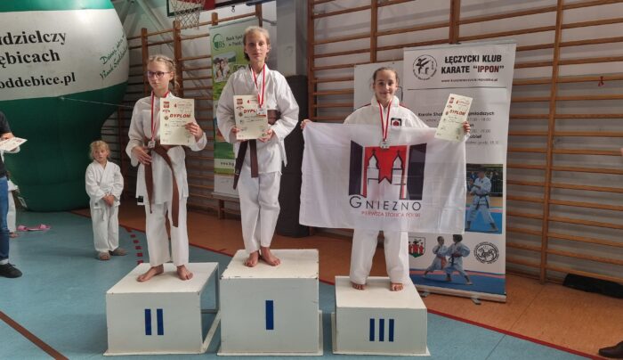 Lena Łączyńska i Zuzanna Gbur z medalami Pucharu Polski