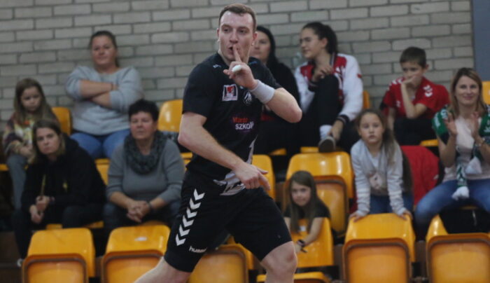 Szczypiorniak bez argumentów w Strzałkowie