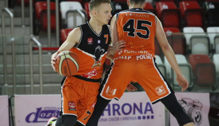 Końcówka jak z NBA. Dobrzycki rzuca równo z syreną!