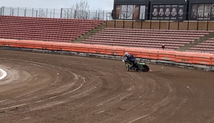 Pierwszy trening. „Jak masz dobre ubezpieczenie, to możesz jechać”